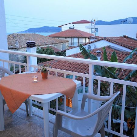 Giannas House Aparthotel Sarti Buitenkant foto