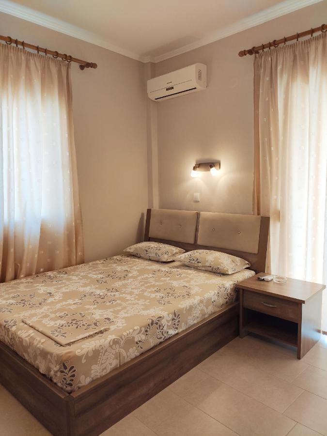 Giannas House Aparthotel Sarti Buitenkant foto