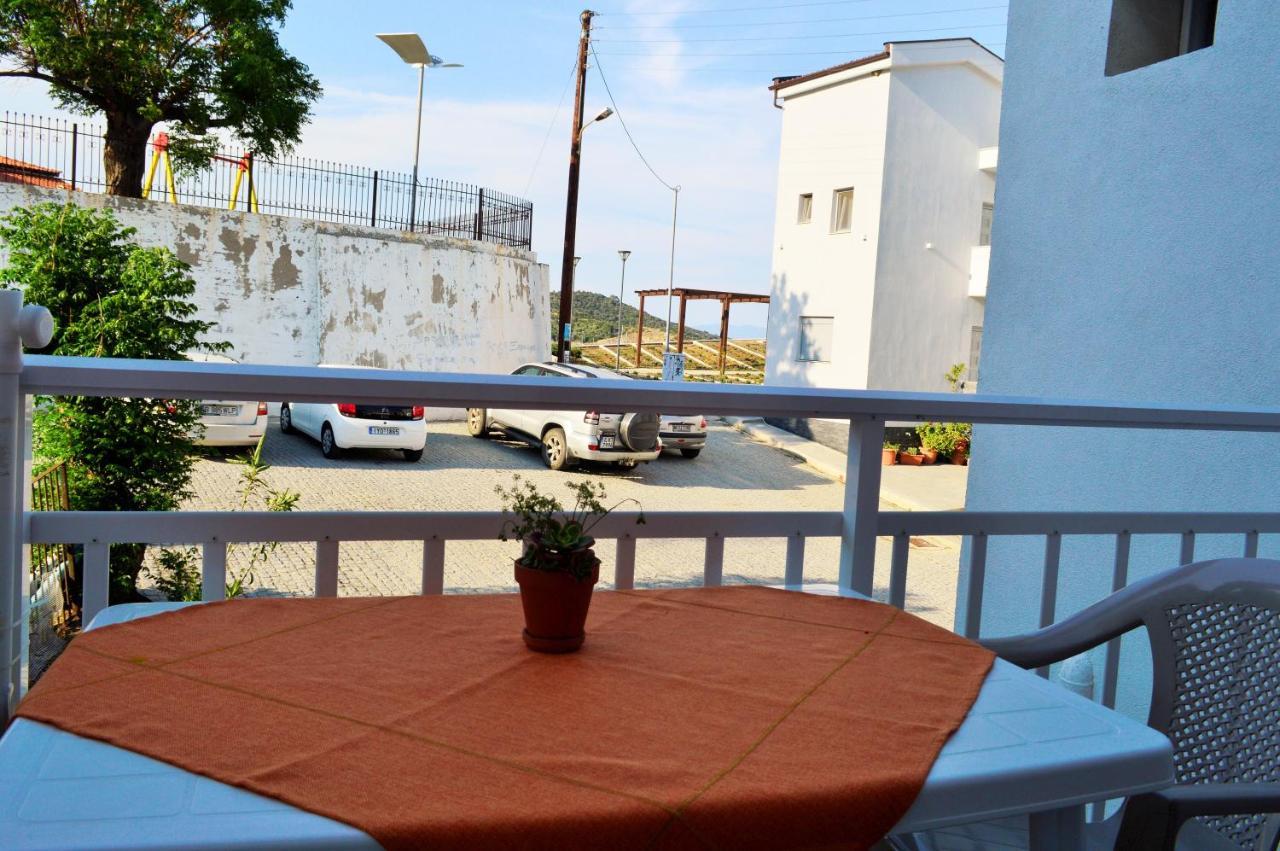 Giannas House Aparthotel Sarti Buitenkant foto