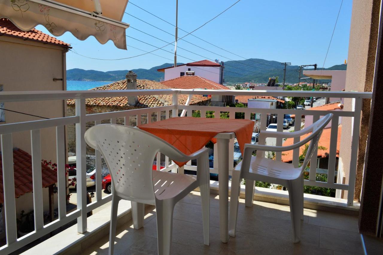 Giannas House Aparthotel Sarti Buitenkant foto